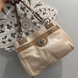 Coach Penelope vintage pearlescent white Cream and Brown shoulder bag